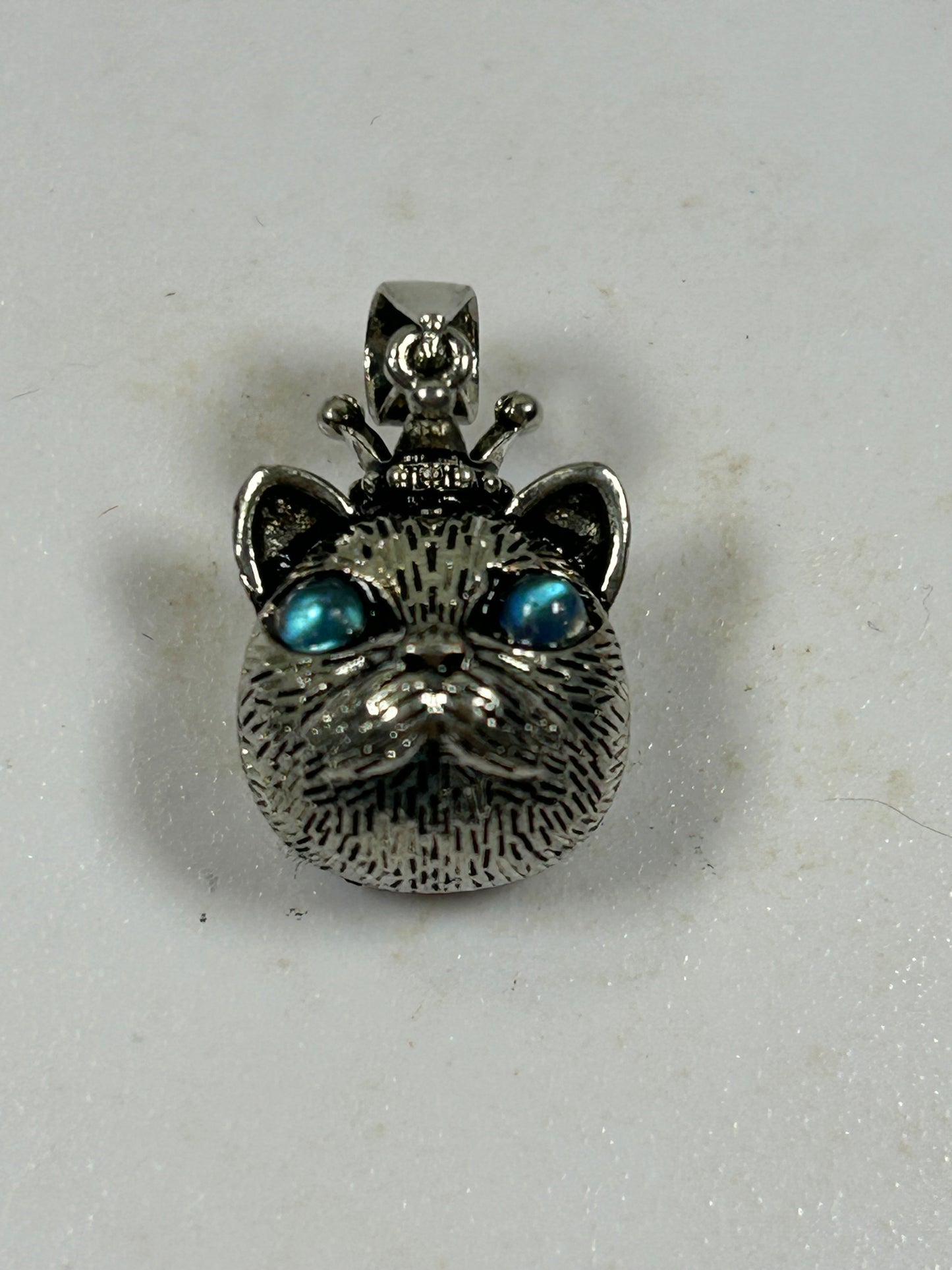 Cat Head Pendant - New