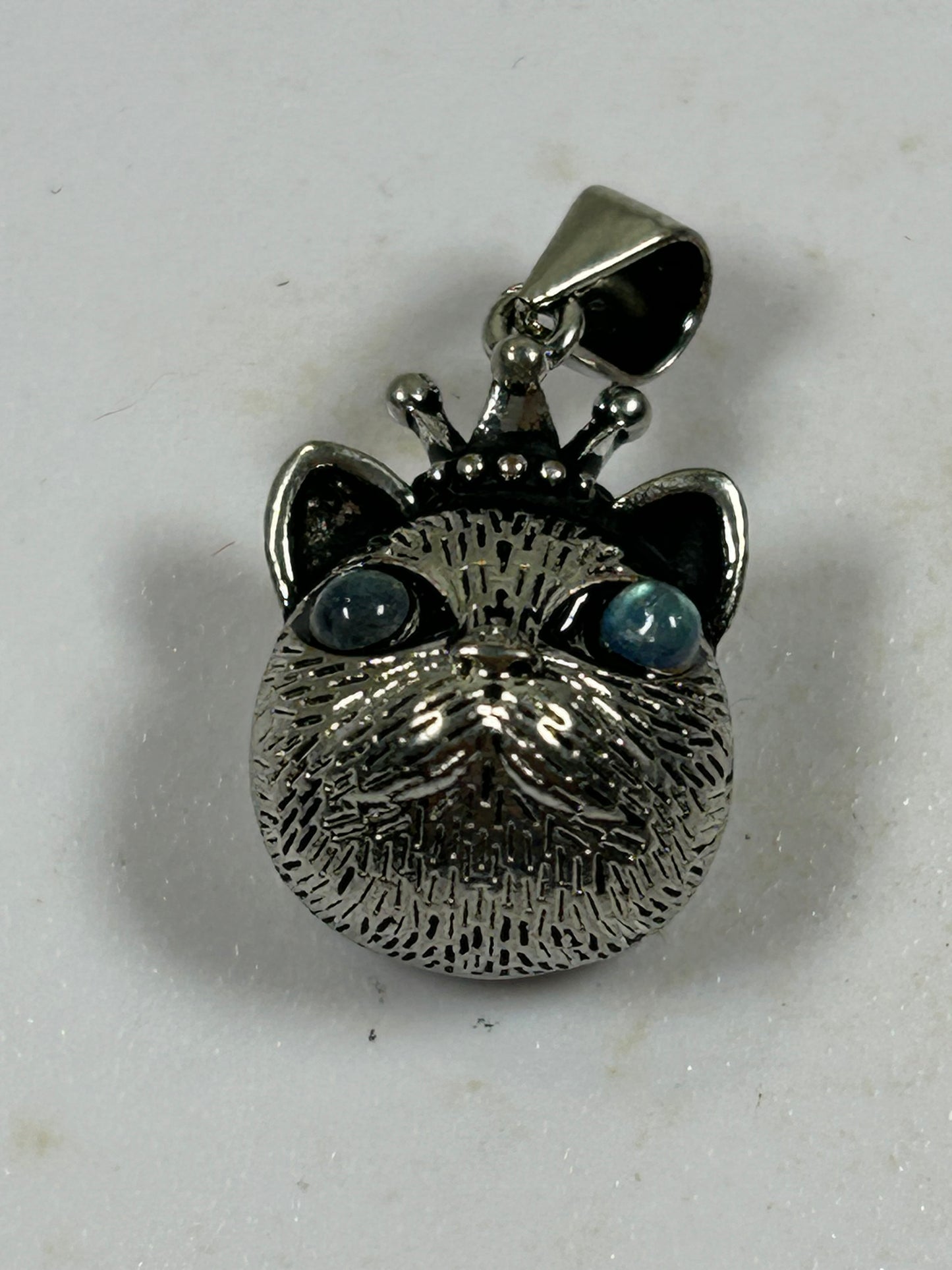 Cat Head Pendant - New