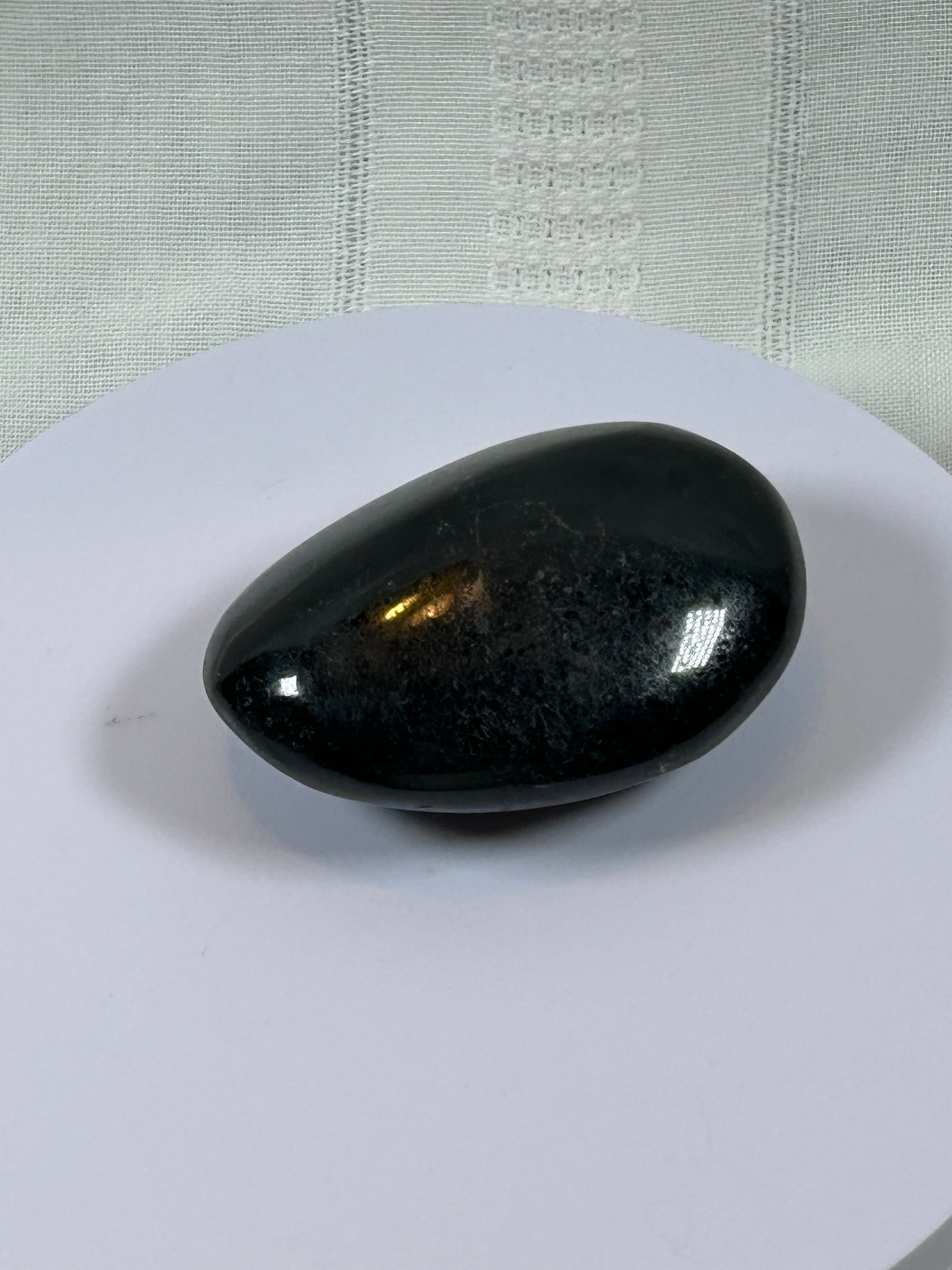 (#96) - BLACK TOURMALINE PALM STONE POLISHED - NEW