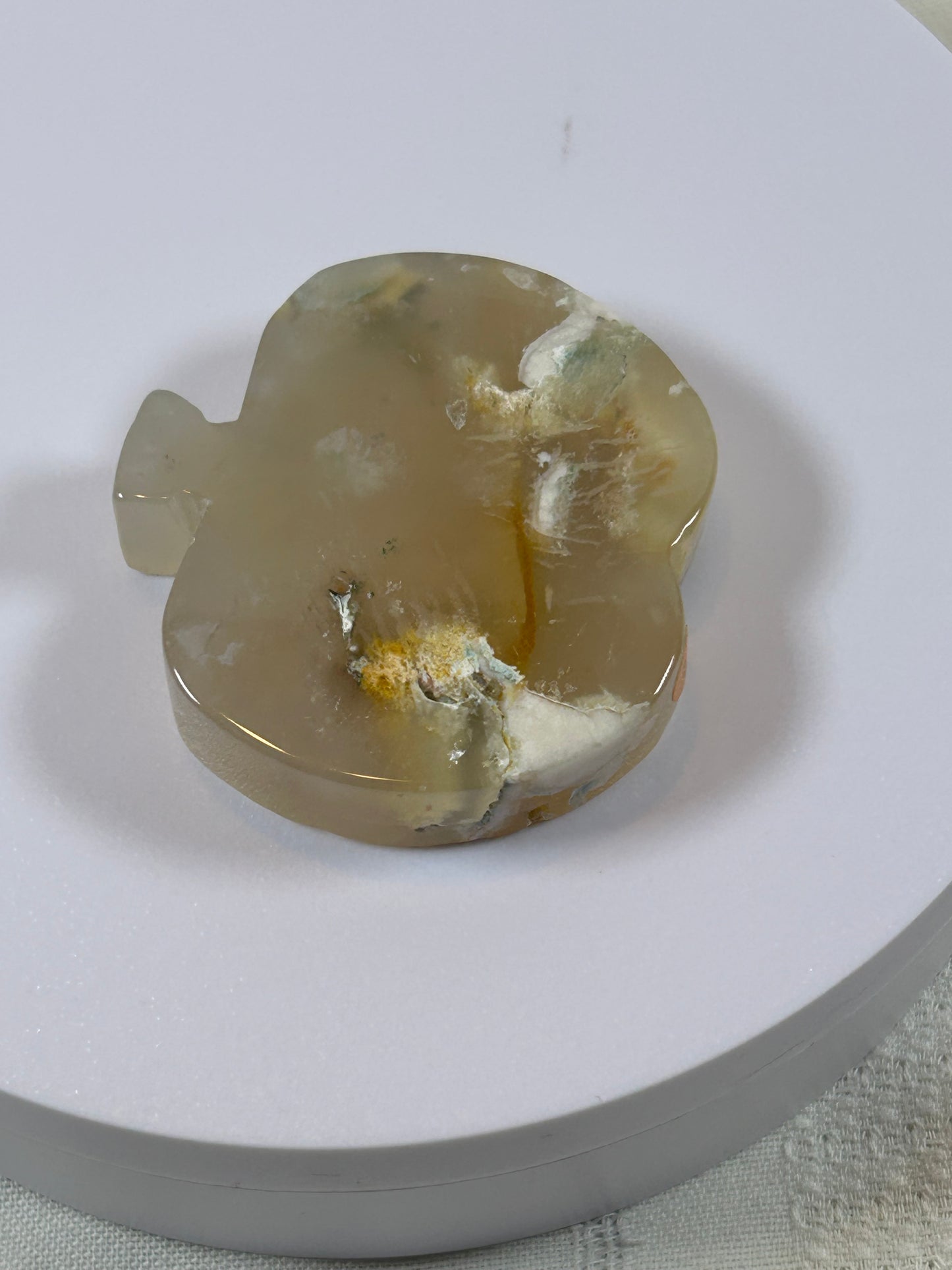 (#14) - AGATE APPLE CARVING - NEW