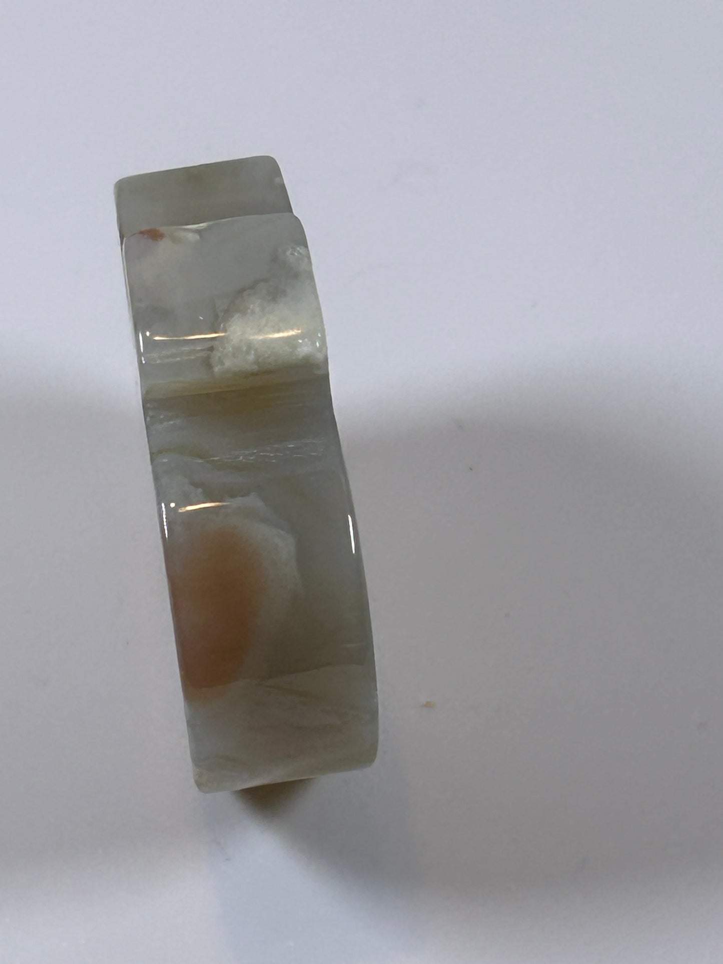(#16) - AGATE APPLE CARVING - NEW