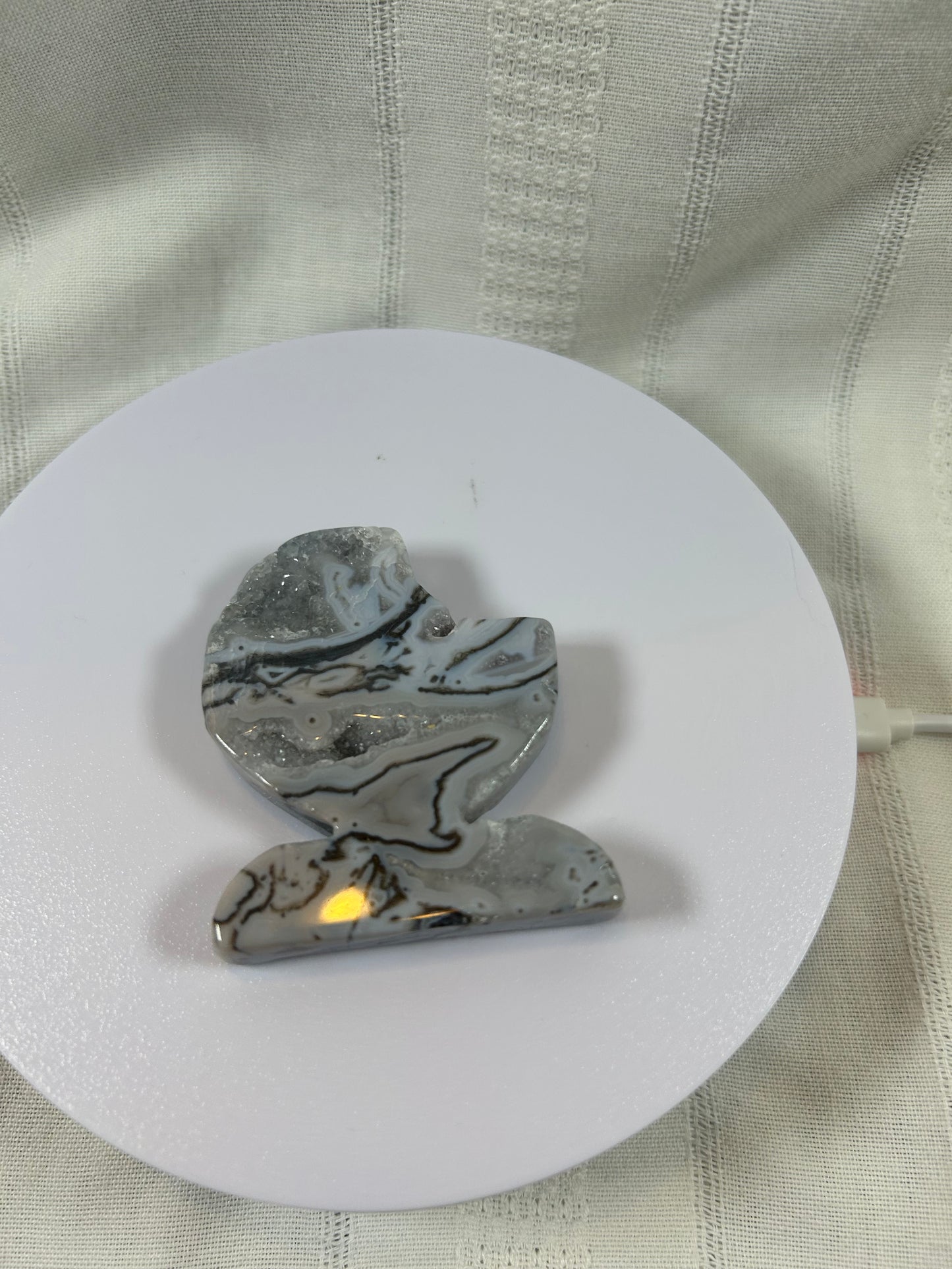 (#56) - AGATE GRAY 3/4 MOON CARVING - NEW