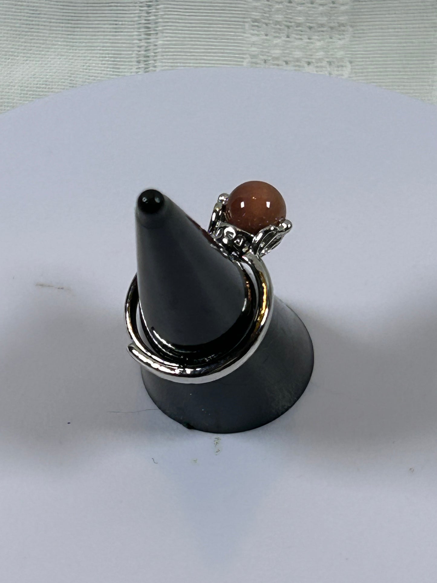 (#79) - PEACH MOONSTONE POLISHED CRYSTAL ADJUSTABLE RING - NEW