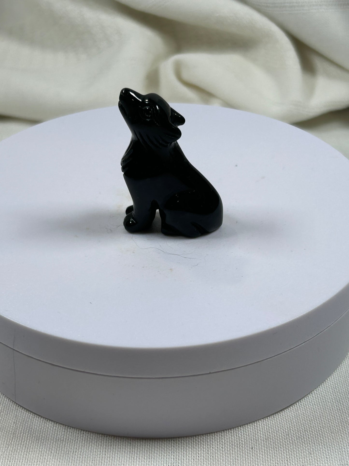 Obsidian Wolf Statue - New